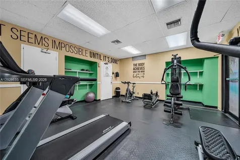 3475 N Country Club Drive Aventura FL 33180