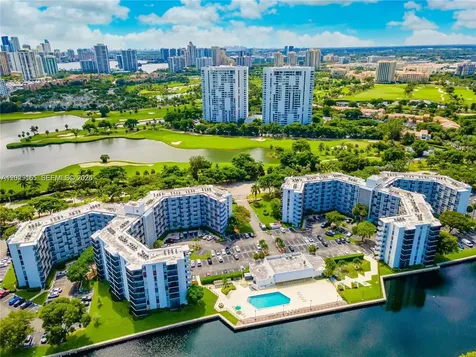 3475 N Country Club Drive Aventura FL 33180