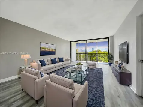 3475 N Country Club Drive Aventura FL 33180