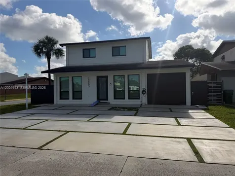 19203 NW 53rd Cir Place Miami Gardens FL 33055
