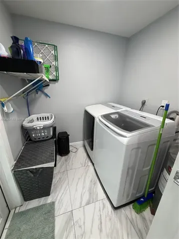 19203 NW 53rd Cir Place Miami Gardens FL 33055