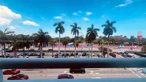253 NE 2nd Street Miami FL 33132