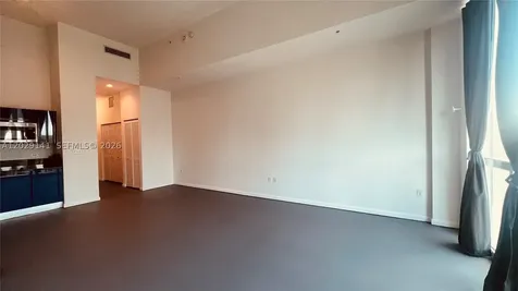 253 NE 2nd Street Miami FL 33132