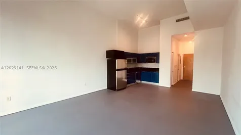 253 NE 2nd Street Miami FL 33132