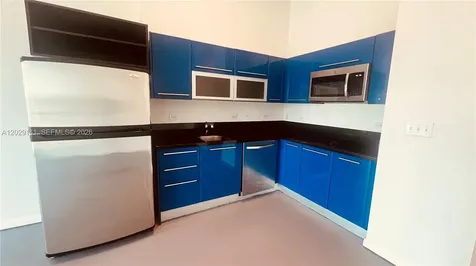 253 NE 2nd Street Miami FL 33132