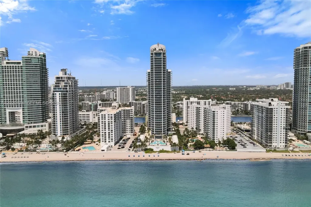 3101 S Ocean Drive Hollywood FL 33019