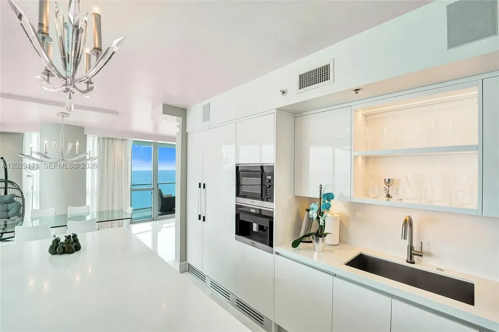 3101 S Ocean Drive Hollywood FL 33019