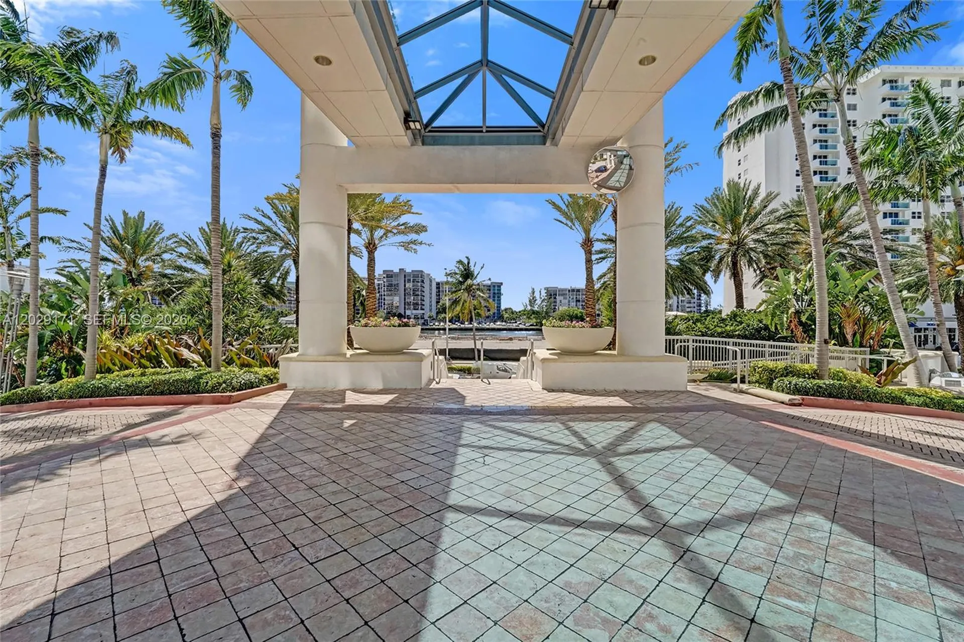 3101 S Ocean Drive Hollywood FL 33019