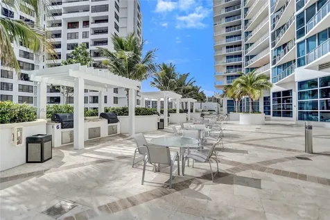 3101 S Ocean Drive Hollywood FL 33019
