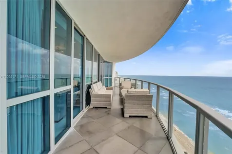 3101 S Ocean Drive Hollywood FL 33019