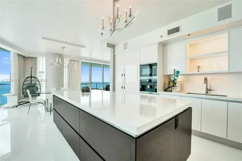 3101 S Ocean Drive Hollywood FL 33019