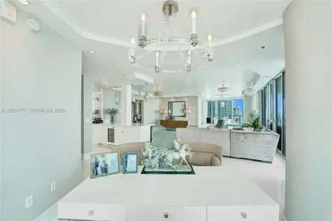 3101 S Ocean Drive Hollywood FL 33019