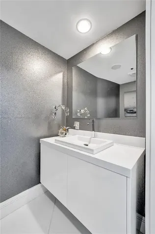 3101 S Ocean Drive Hollywood FL 33019