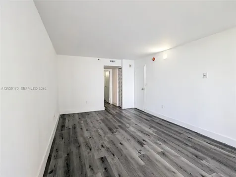 555 NE 15th Street Miami FL 33132
