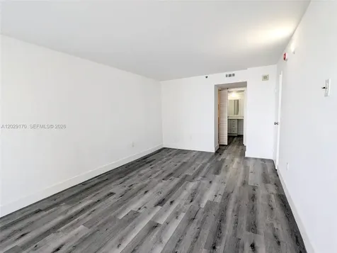 555 NE 15th Street Miami FL 33132