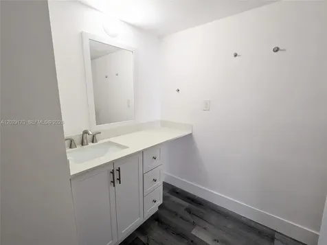 555 NE 15th Street Miami FL 33132