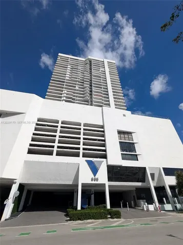 555 NE 15th Street Miami FL 33132
