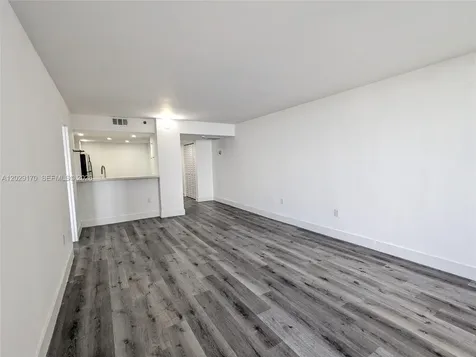 555 NE 15th Street Miami FL 33132