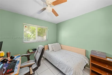 7715 SW 9th Street North Lauderdale FL 33068