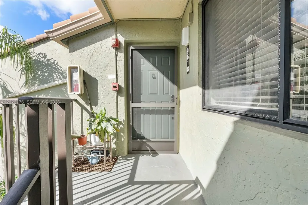 9518 SW 1st Court Coral Springs FL 33071