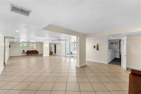 210 SW 11th Street Miami FL 33130