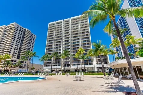2625 Collins Avenue Miami Beach FL 33140