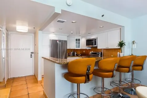 2625 Collins Avenue Miami Beach FL 33140