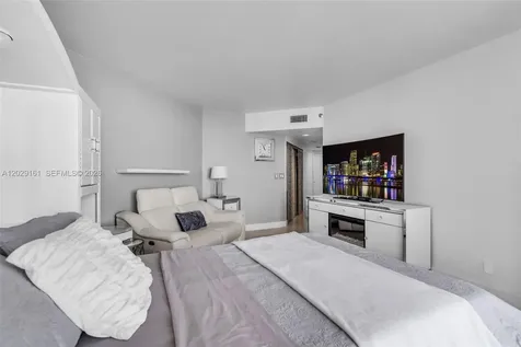 16485 Collins Avenue Sunny Isles Beach FL 33160