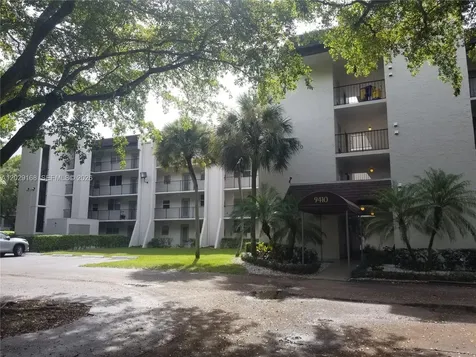 9410 Poinciana Place Davie FL 33324