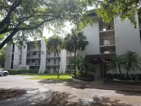 9410 Poinciana Place Davie FL 33324