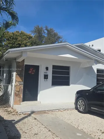 3435 NW 4th Street Miami FL 33125