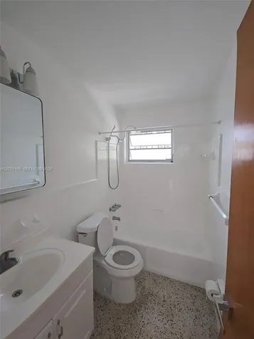 3435 NW 4th Street Miami FL 33125