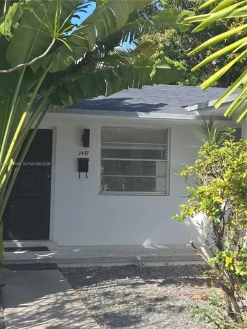 3435 NW 4th Street Miami FL 33125