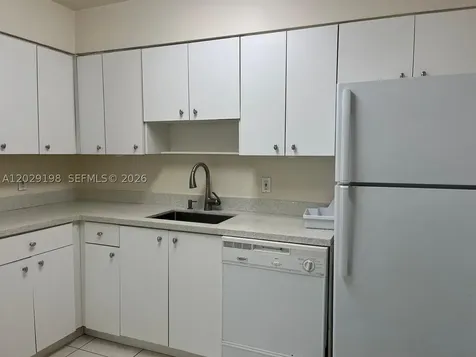5161 Collins Avenue Miami Beach FL 33140