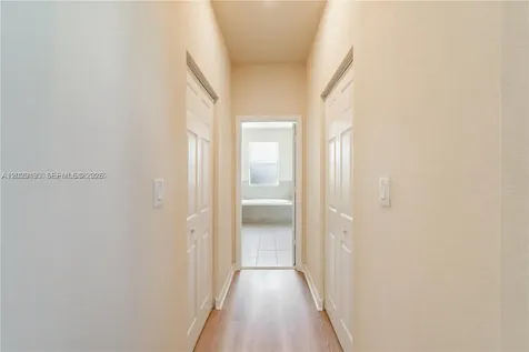 16946 SW 90th Terrace Circle Miami FL 33196