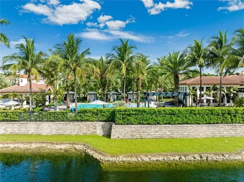 16946 SW 90th Terrace Circle Miami FL 33196