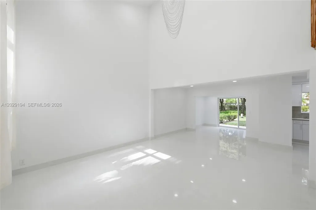 22384 Thousand Pines Lane Boca Raton FL 33428