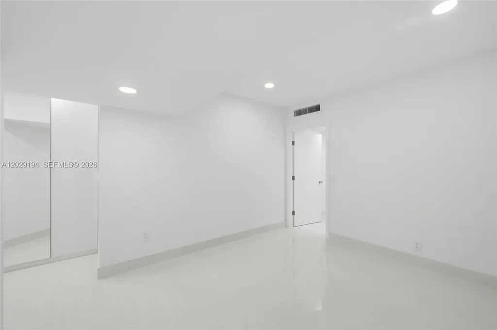 22384 Thousand Pines Lane Boca Raton FL 33428