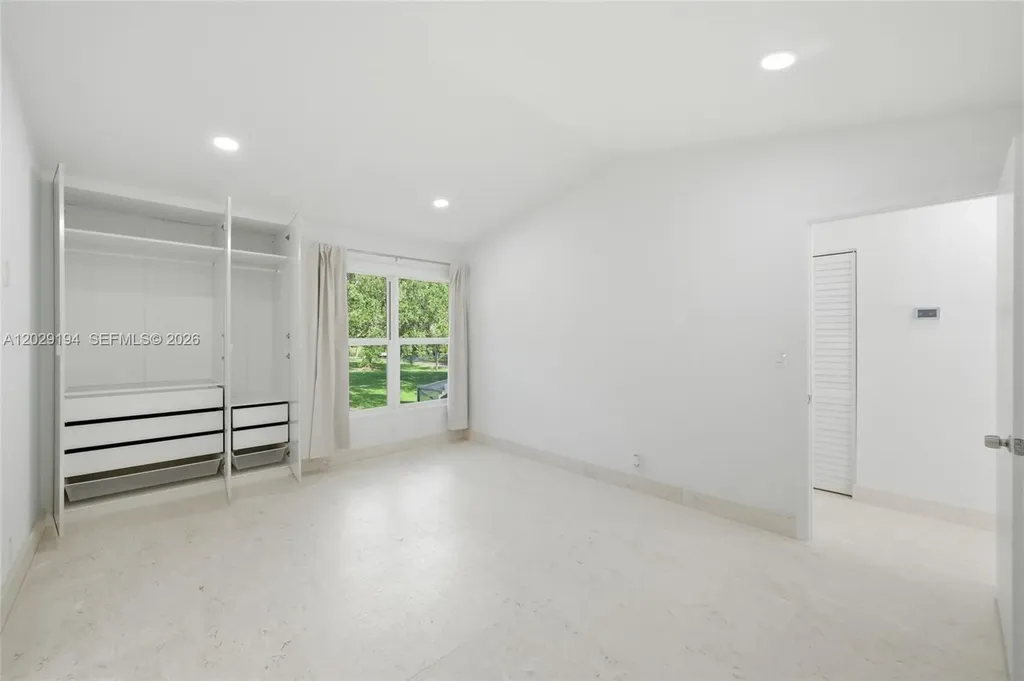 22384 Thousand Pines Lane Boca Raton FL 33428