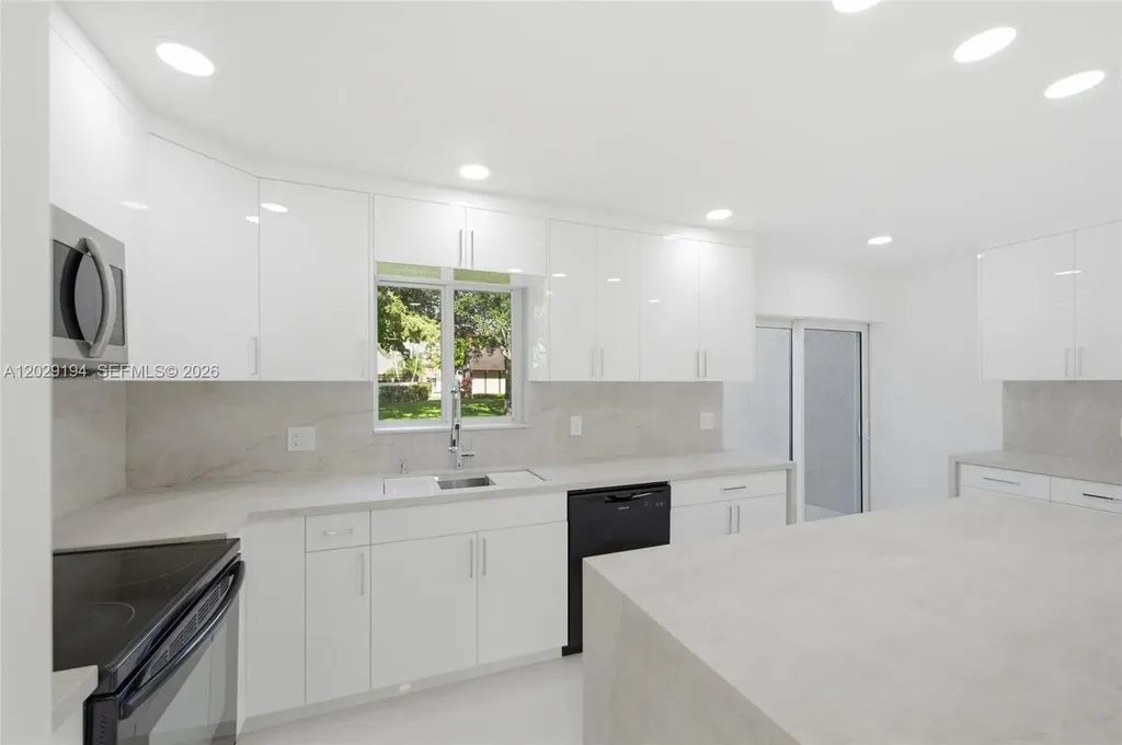 22384 Thousand Pines Lane Boca Raton FL 33428