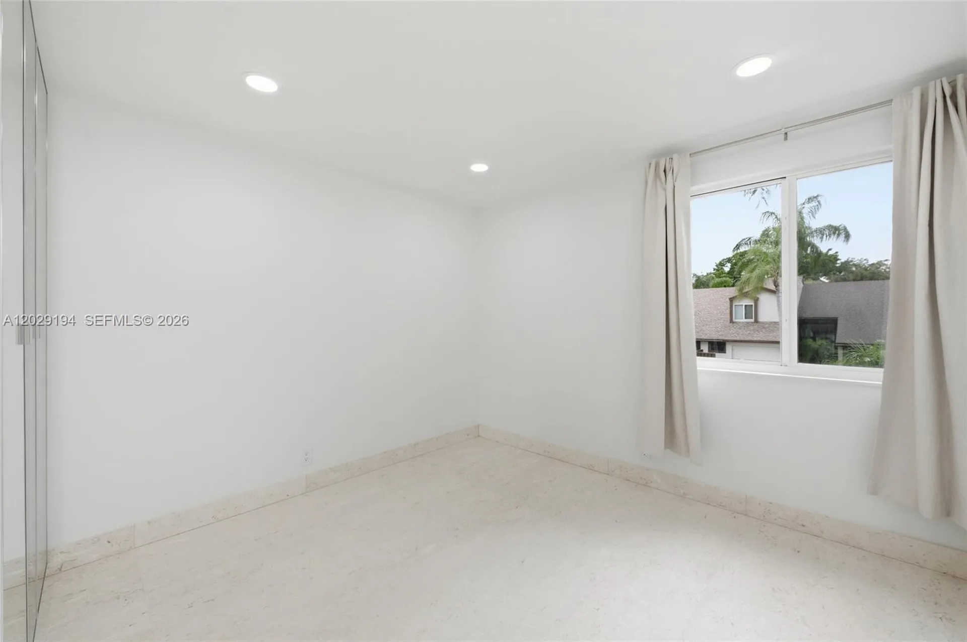 22384 Thousand Pines Lane Boca Raton FL 33428