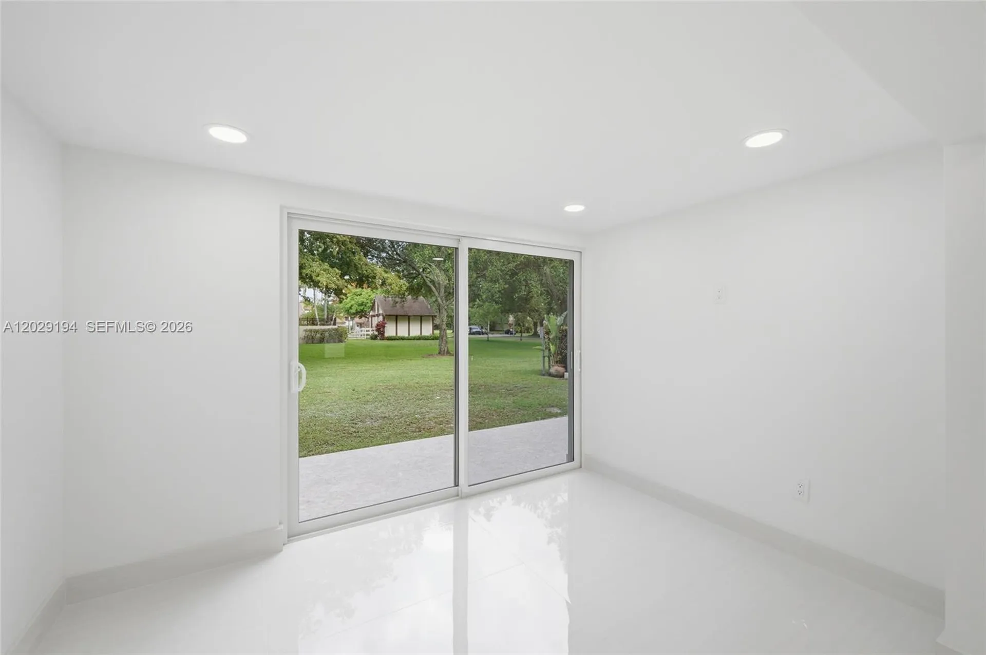 22384 Thousand Pines Lane Boca Raton FL 33428