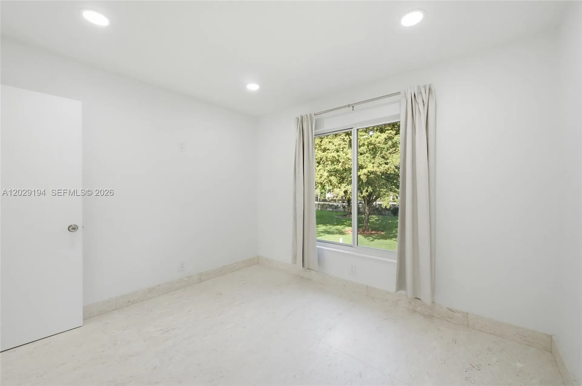 22384 Thousand Pines Lane Boca Raton FL 33428