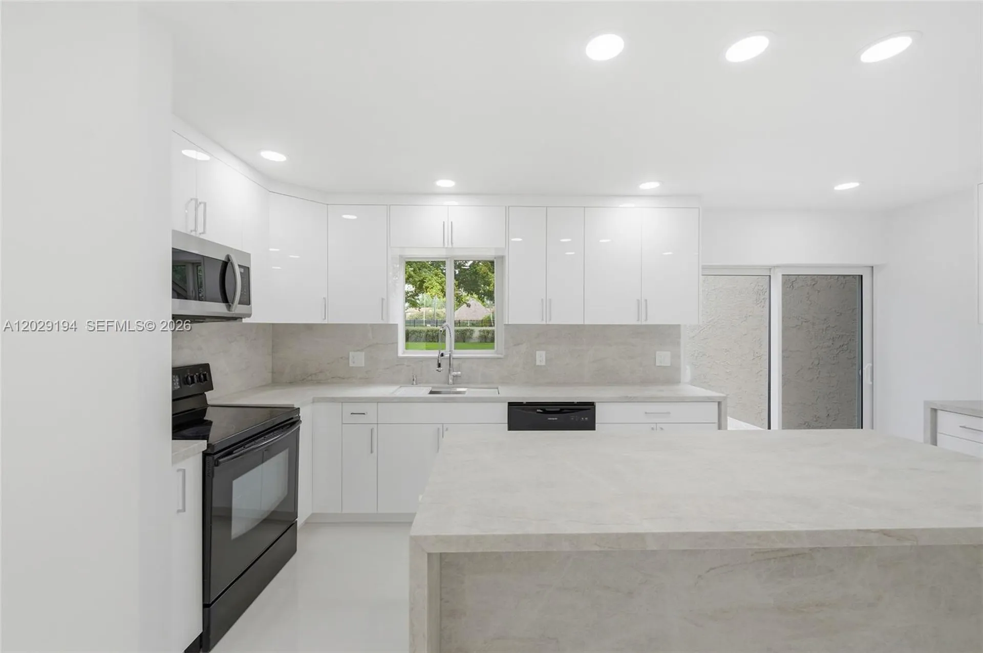 22384 Thousand Pines Lane Boca Raton FL 33428