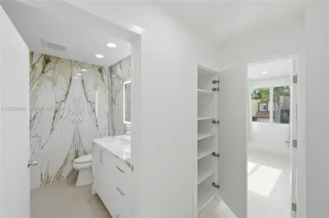 22384 Thousand Pines Lane Boca Raton FL 33428