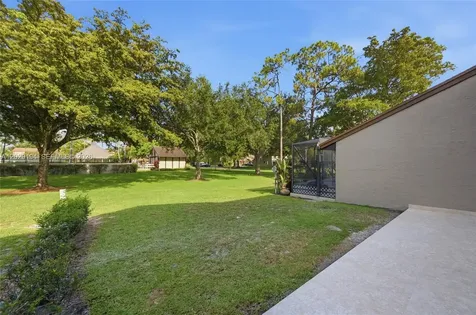 22384 Thousand Pines Lane Boca Raton FL 33428