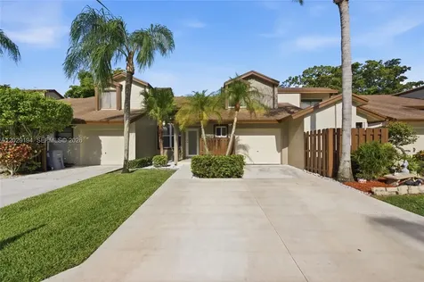 22384 Thousand Pines Lane Boca Raton FL 33428