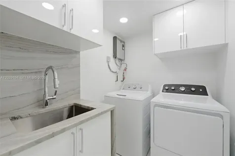 22384 Thousand Pines Lane Boca Raton FL 33428