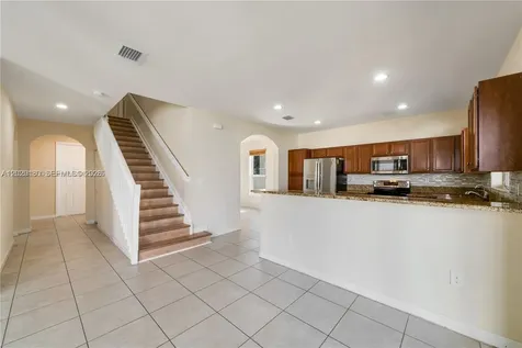 16946 SW 90th Terrace Circle Miami FL 33196