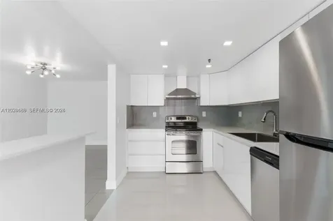 17890 W Dixie Hwy 501 Highway North Miami Beach FL 33160
